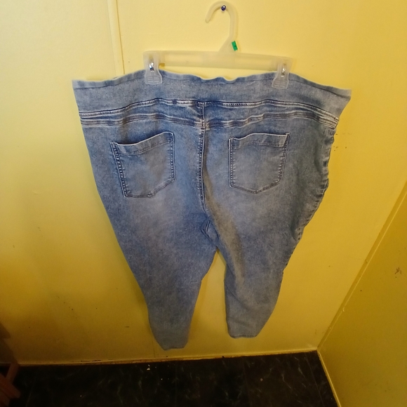 Women's Blue Denim Jeans - Picture 10 of 10